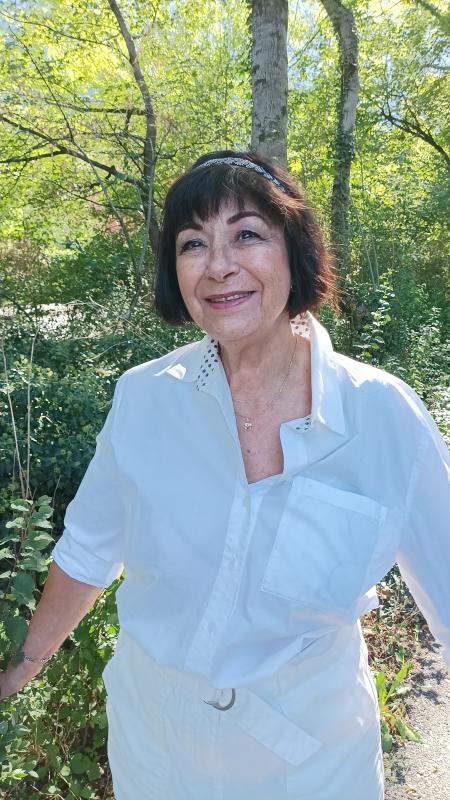 Linda 71 ans Saint Egrève