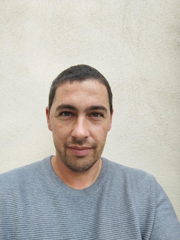 Nicolas  42 ans Bellegarde