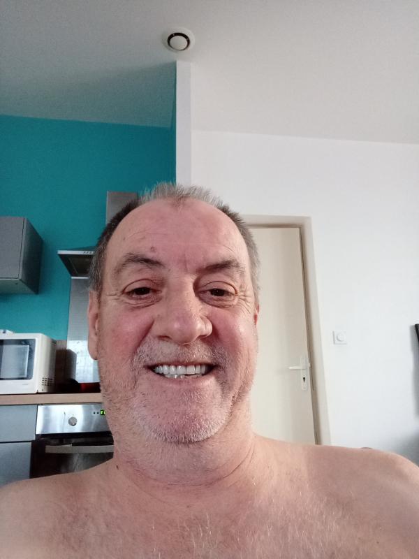 Charlie  40 ans Rennes