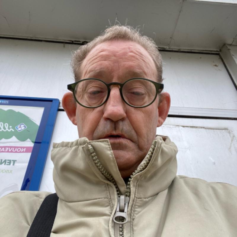 gilles 61 ans Floirac