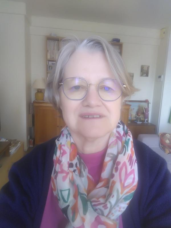 Sylvie  67 ans Saint Cloud