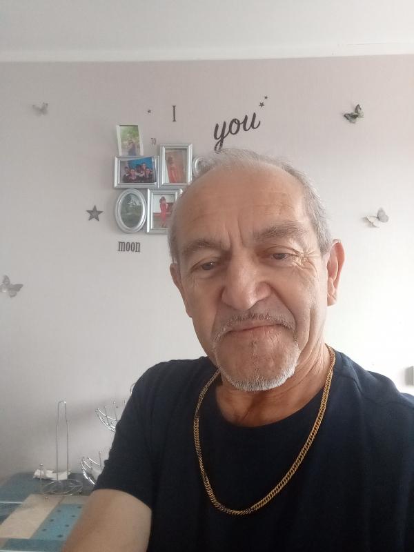 Andrè  66 ans La Pallice