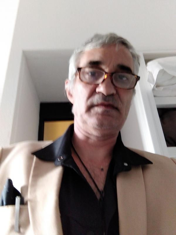 Gérard  62 ans Toulouse