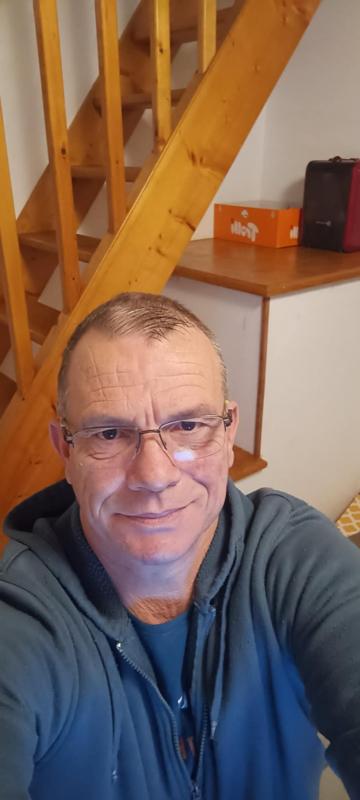 christophe 54 ans Santec