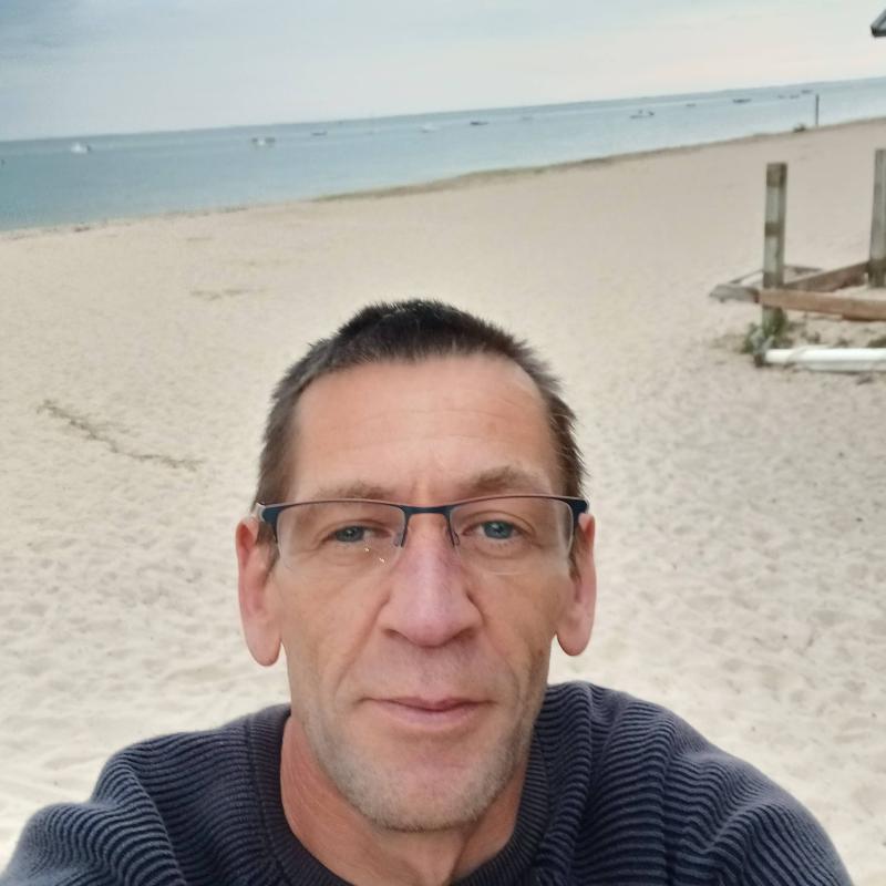 Marc 49 ans Le Landreau