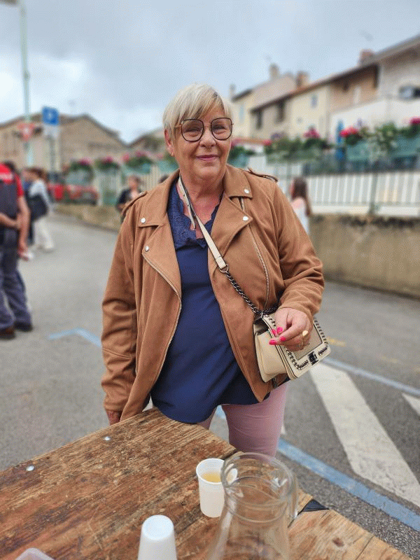 Monique  73 ans Saint Germain Lespinasse