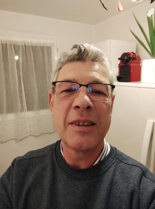 Fabrice  62 ans Saint Pierre du Perray