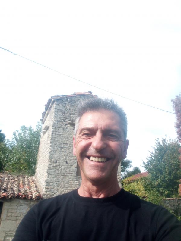 yves 67 ans Brioux sur Boutonne