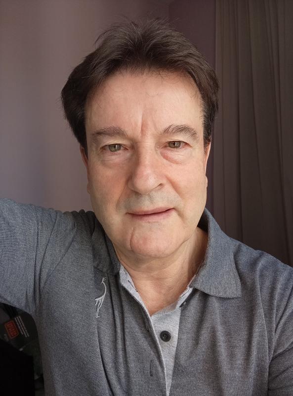 Zoubir  57 ans Mions