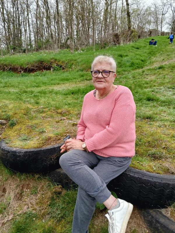 Françoise  62 ans Dole