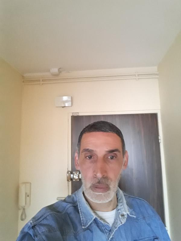 nordine  55 ans Les Lilas