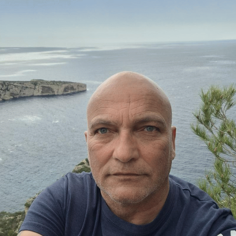 Alex 53 ans marseille 13eme arrondiss