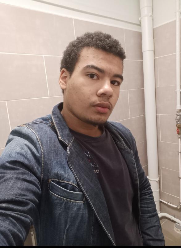 Dylan  19 ans Acy