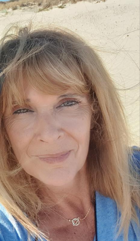 Elisa  62 ans Arcachon