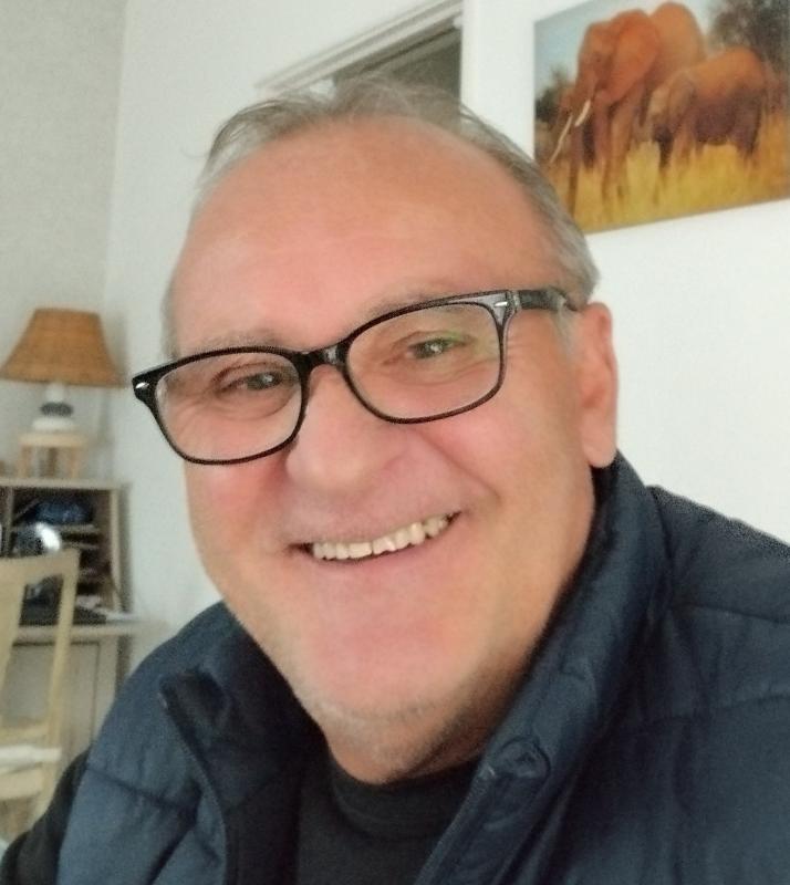 Alain  66 ans Robion