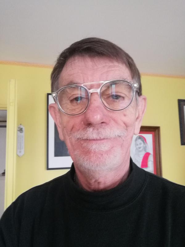 Jacky  70 ans Beauvoir sur Niort
