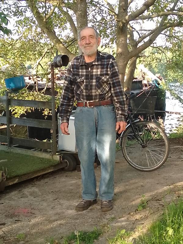 La vie est belle  79 ans Varennes sur Seine