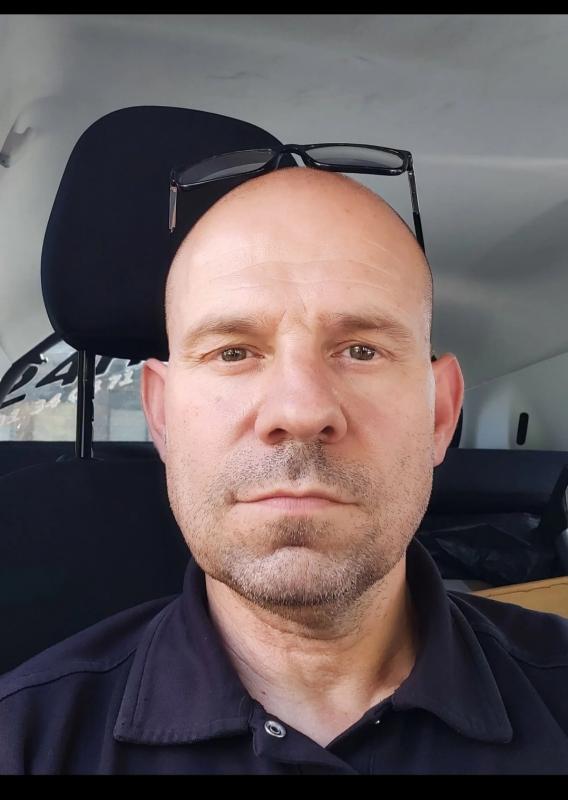 Denis 52 ans Anet