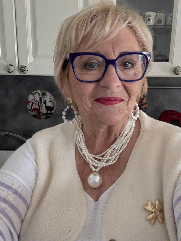 Krys 66 ans Fréjus
