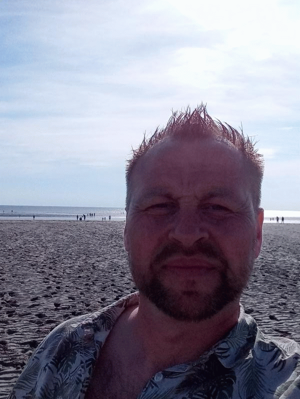 Eren 42 ans Labeuvrière
