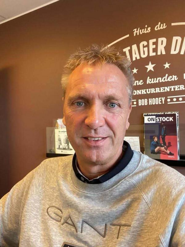 Pedro 65 ans Vannes