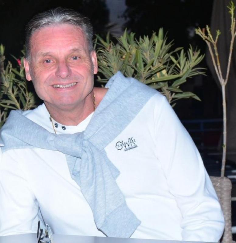 Xavier 66 ans Dijon
