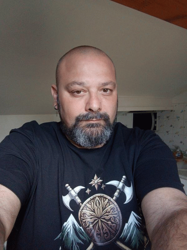 Jonas 41 ans Parentis en Born
