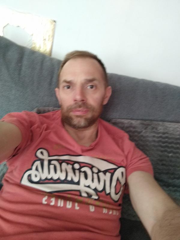 Manu 44 ans Cerizay