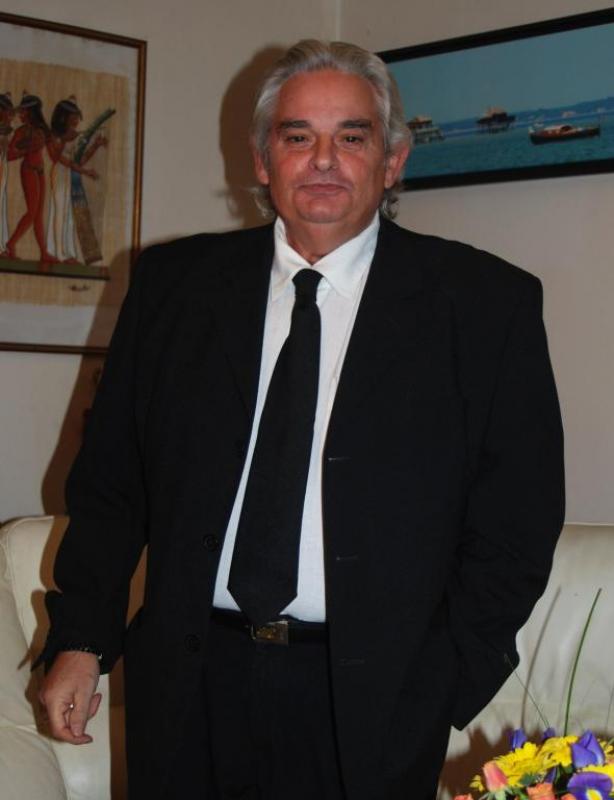 josé 68 ans Bordeaux