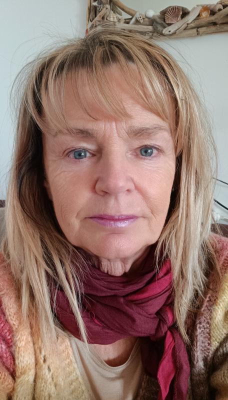 Christine  66 ans Pélissanne