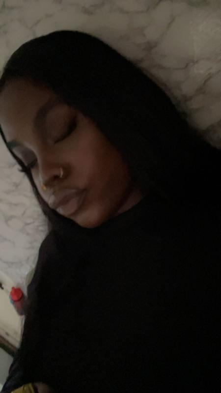 naomi_an 19 ans Saint Nazaire