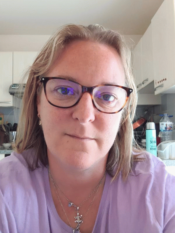 Karen  43 ans Hambach