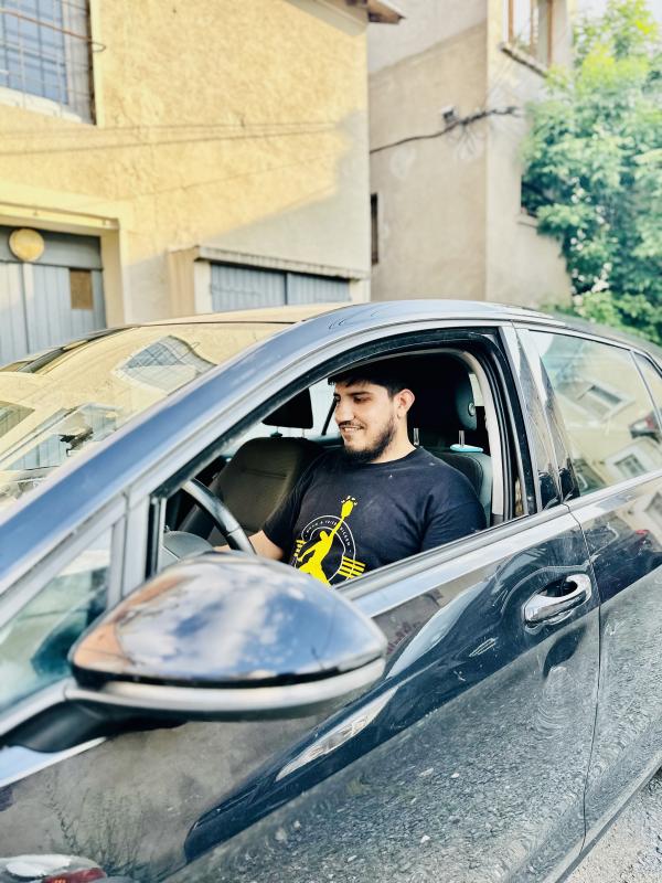 Salman  32 ans Tours