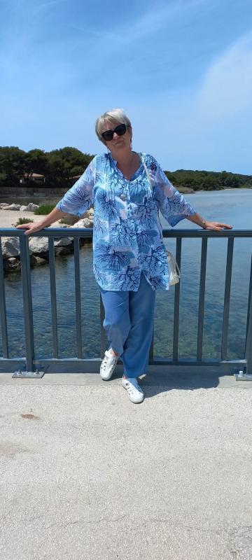 LucyInTheSky 67 ans Besançon