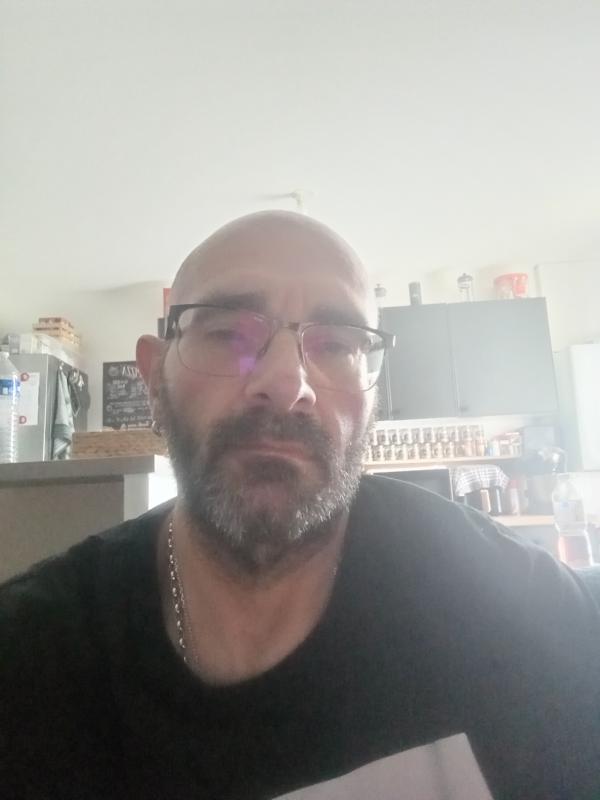 David  54 ans Béthisy Saint Pierre