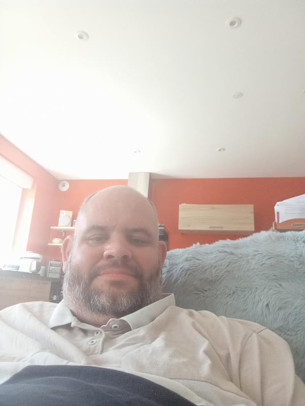 Aurélien  42 ans Saint Cyr sur Loire