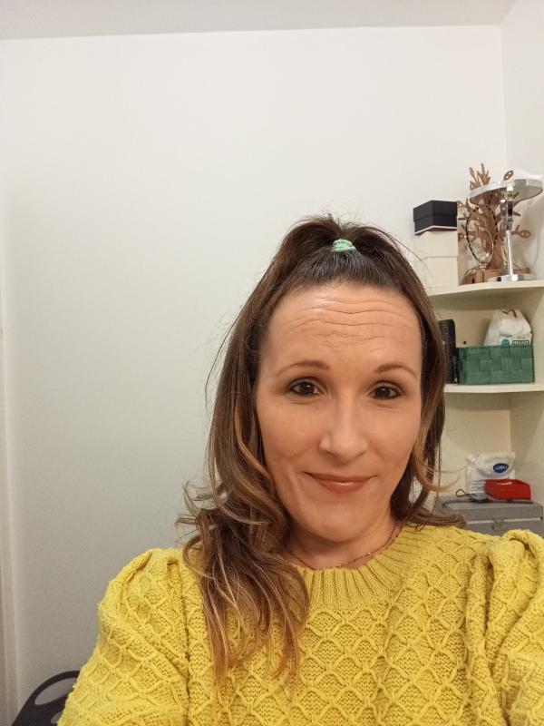 Math ilde 38 ans Saint Pierre en Faucigny
