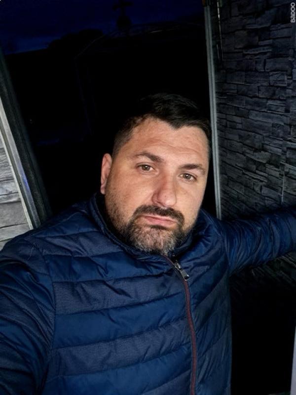 Nico lolo 44 ans Montpellier