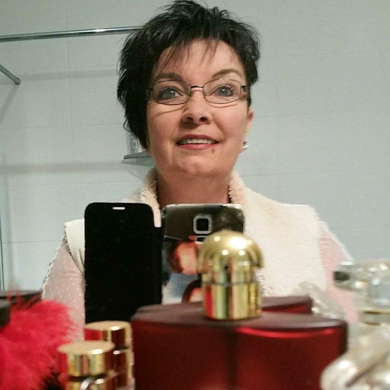 Betty 58 ans Bruges