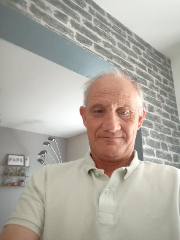Stephane  53 ans Aigues Vives