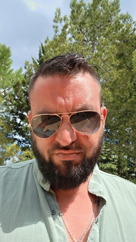 Ivan 42 ans Serviers et Labaume