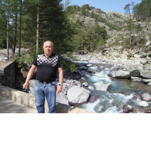 bernard 76 ans Gigean