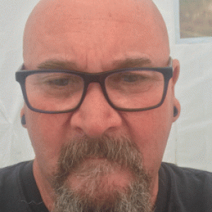 William 67 ans Rouen